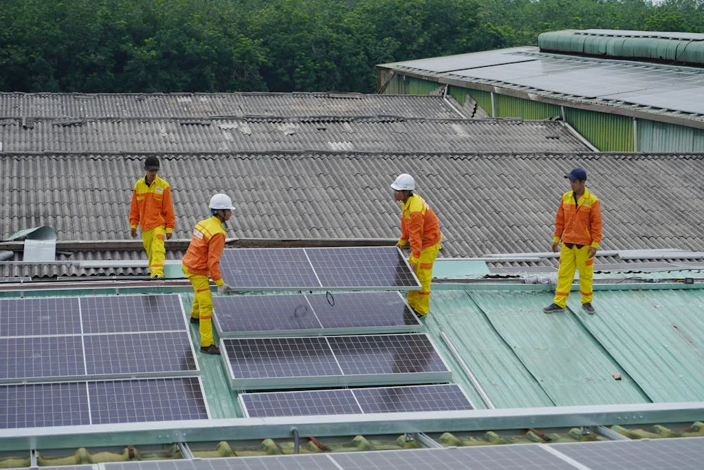 Photo by Trinh Trần Eging Solar Panels